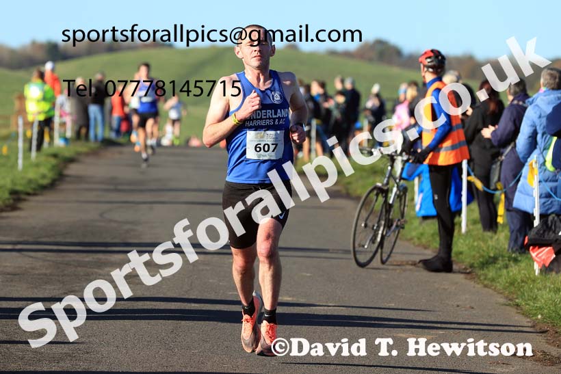 Senior Men and Womens 2023 Heaton Memorial 10k Road Race, Newcastle Town Moor, Newcastle.  Photo: David T. Hewitson/Sports for All Pics